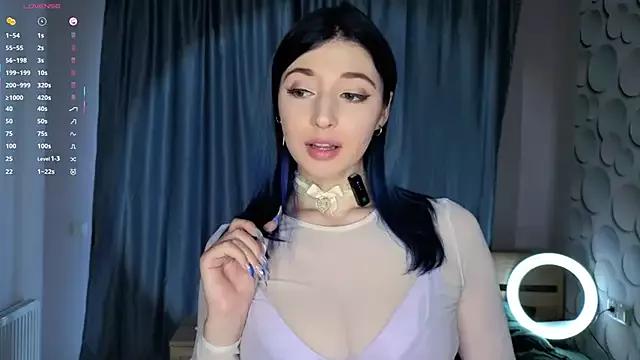 MinnieHiness from StripChat is Freechat