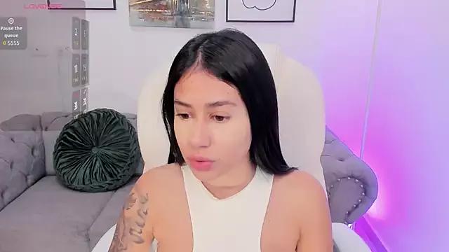 miranda_crawfor from StripChat is Freechat