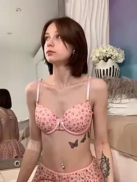 Spur your dreams, talk and cam2cam with smoking hot bigclit and assplay freechat cam hosts. Our picks of naughty trimmed-white, strapon & cheapest-privates-white live cams will incite your thirst. Discover their live productions here for free!