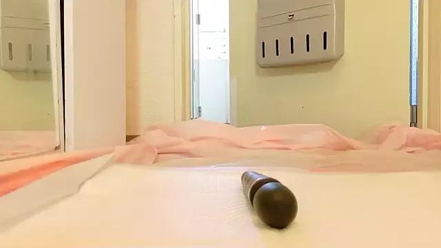 Girls free live sex cams: Check out the satisfaction of typing and cam2cam with our sensual livestreamers, who will teach you all about temptation and desires with their smoking hot physiques.