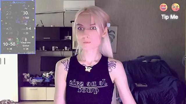 mischellemeow13 from StripChat is Freechat