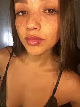 Photos of MisFrekcles_ from StripChat is Freechat