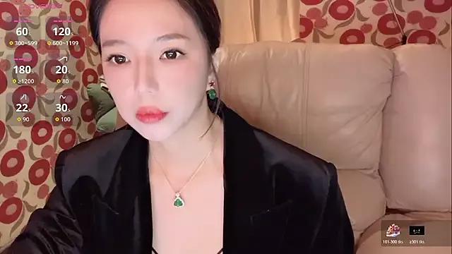 Photos of miss-lin from StripChat is Freechat