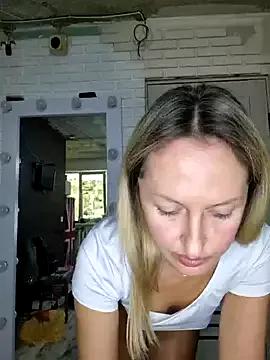 Miss____Mia_ from StripChat is Freechat