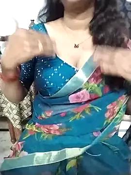 Miss_sruthi from StripChat is Freechat