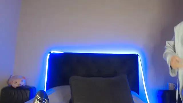 missdiamond2 from StripChat is Freechat