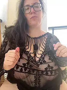Missexhibcurvy from StripChat is Freechat