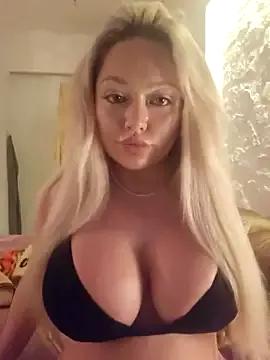 misstitmouseofficial from StripChat is Freechat