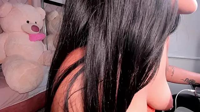 molly_gomezz from StripChat is Freechat