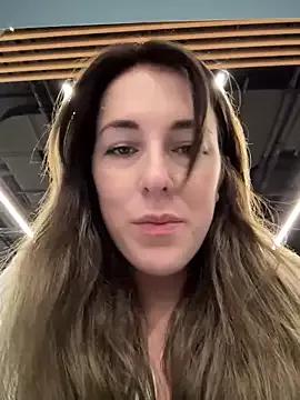MommmyYummy from StripChat is Freechat