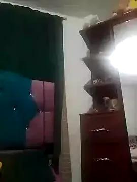 mommy_estefy from StripChat is Freechat