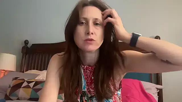MommyGoddessL from StripChat is Freechat