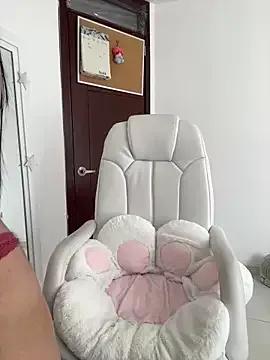 Girls free live sex cams: Check out the satisfaction of typing and cam2cam with our sensual livestreamers, who will teach you all about temptation and desires with their smoking hot physiques.