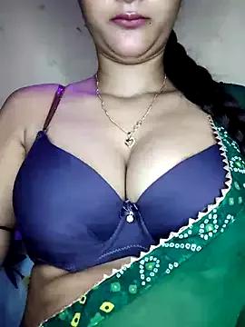 Mr-n-miss from StripChat is Freechat