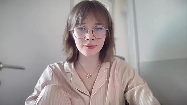 ms_christiana from StripChat is Freechat