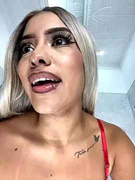 Girls free live sex cams: Check out the satisfaction of typing and cam2cam with our sensual livestreamers, who will teach you all about temptation and desires with their smoking hot physiques.