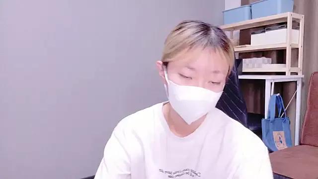 Girls free live sex cams: Check out the satisfaction of typing and cam2cam with our sensual livestreamers, who will teach you all about temptation and desires with their smoking hot physiques.