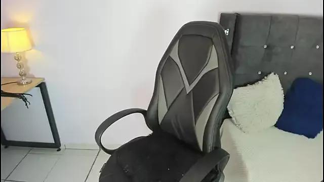nanis_stark from StripChat