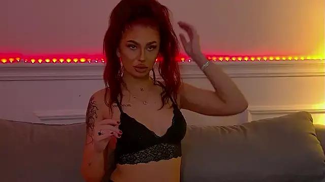 NaomiDyce from StripChat is Freechat