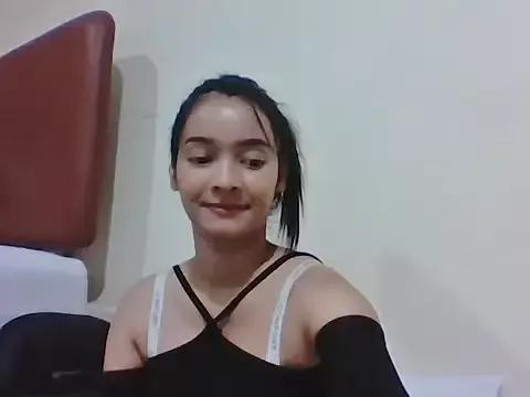 Natural_Asian_Girl from StripChat is Freechat