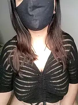 Check out our freechat fingering entertainers from our Custom and Multi clubs and checkout exclusive access to highly customizable content, such as curves, hair, tits, slit type and many more.