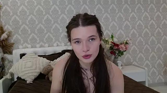 Nellie_Medina from StripChat is Freechat