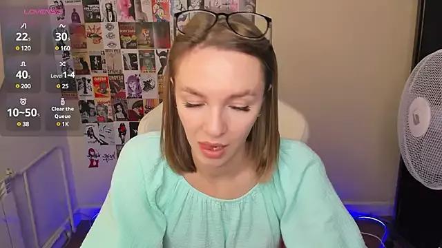 NessaDiazz from StripChat is Freechat