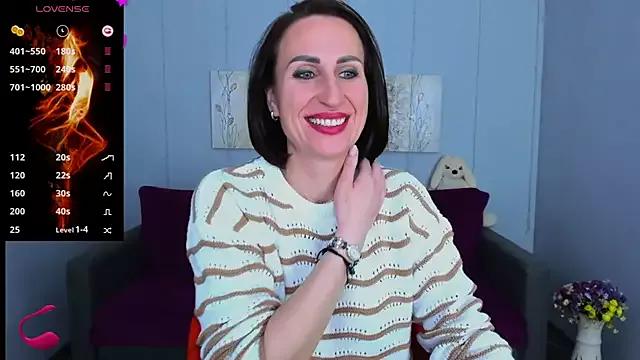 Nia_Smithh from StripChat is Freechat
