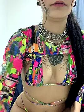 nickelfie from StripChat is Freechat