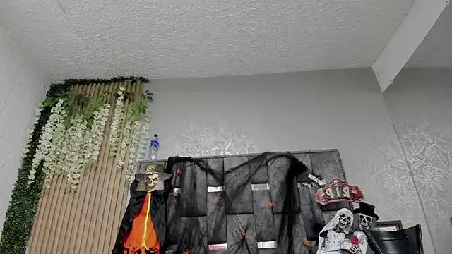 Nicky_Brown_ from StripChat is Freechat