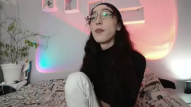 NicoleCortez from StripChat is Freechat