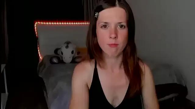 nika_reinnn from StripChat is Freechat