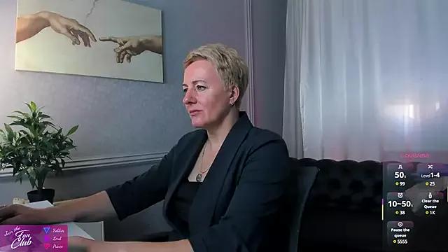 Nika_Smit from StripChat is Freechat