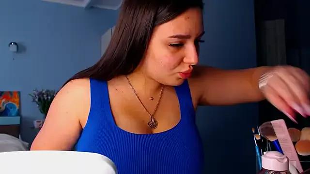 NikiWhite from StripChat is Freechat