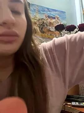 Nikki_Betty from StripChat