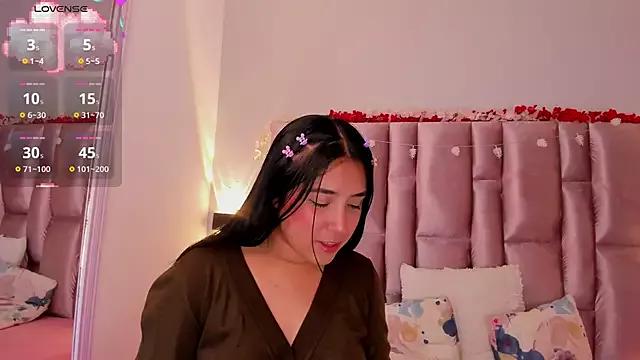 NikyBrookss from StripChat is Freechat