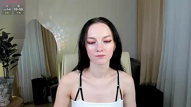 Nilliee_Sugar from StripChat is Freechat