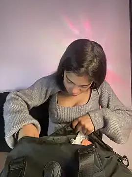 NINA_18_YEARS from StripChat is Freechat
