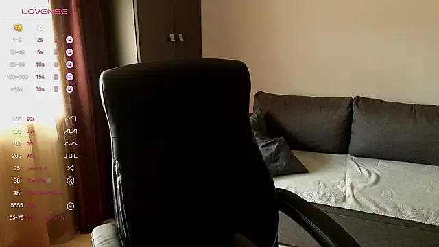 NinaNovalicious from StripChat is Freechat