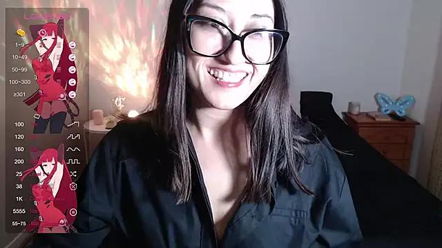 Ninimoon from StripChat