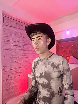 Noah_Xitruxx from StripChat is Freechat