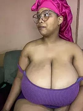 Photos of NonoGotBoobies from StripChat is Freechat