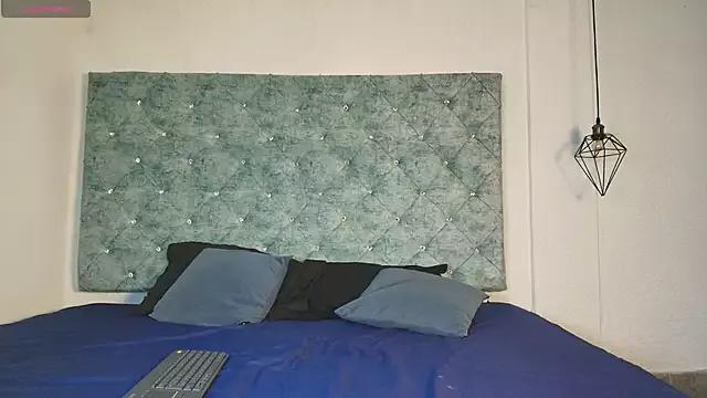 novaa_snow from StripChat is Freechat