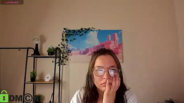 Nuura_Moore from StripChat is Freechat