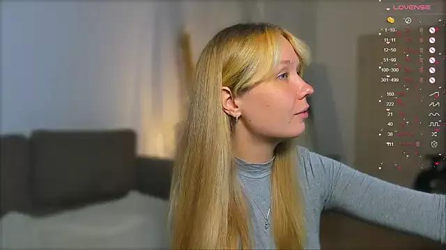 oh_lovelyeva from StripChat is Freechat