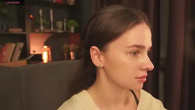 Olivia_Farrell from StripChat is Freechat