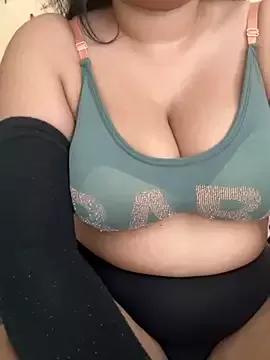Girls free live sex cams: Check out the satisfaction of typing and cam2cam with our sensual livestreamers, who will teach you all about temptation and desires with their smoking hot physiques.