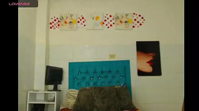 Pamela_Luxe from StripChat is Freechat