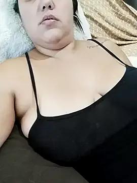 Paolaa_hoot from StripChat is Freechat