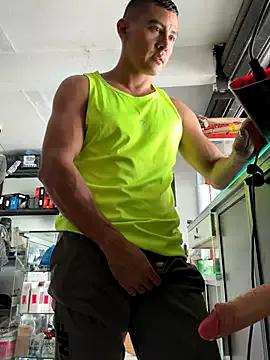 Paul22cm- from StripChat is Freechat